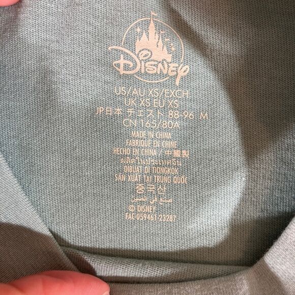 Lot of 2 NWT Disney WISH Graphic T-Shirts XS Short Sleeve‎ Disney Vacation Fan - Picture 3 of 9